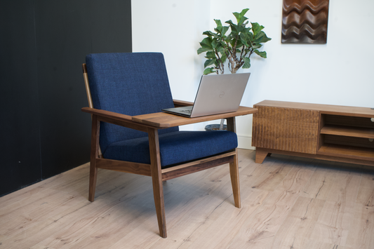 Encore Magnetic Armchair