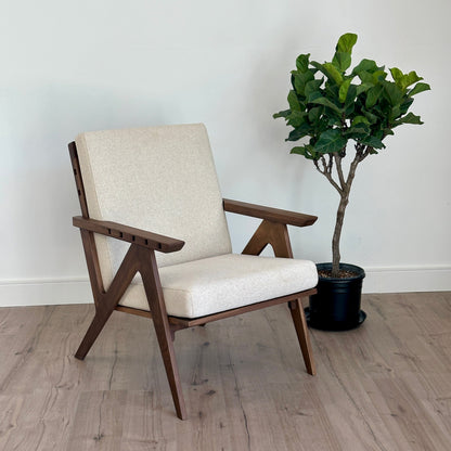 Envy Armchair - Walnut Natural Cotton - Front Qtr